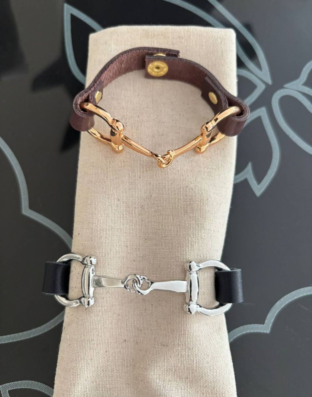 Snaffle Napkin Ties
